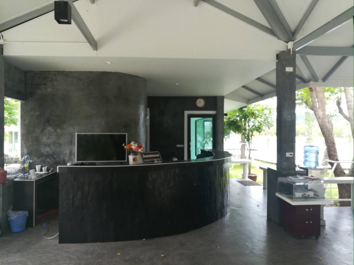The Lake Hill Resort Pran Buri Exterior photo