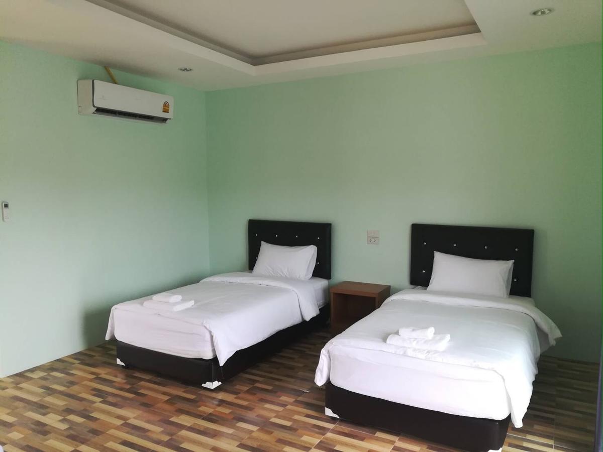The Lake Hill Resort Pran Buri Exterior photo