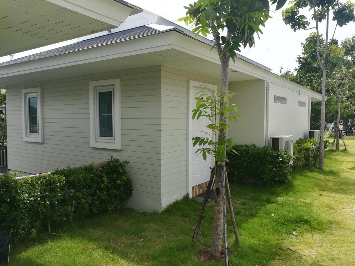 The Lake Hill Resort Pran Buri Exterior photo