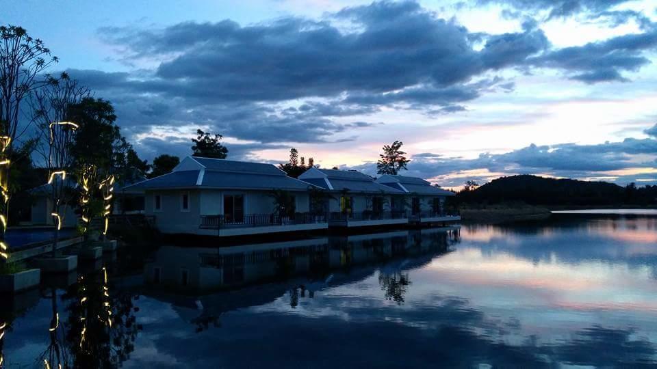 The Lake Hill Resort Pran Buri Exterior photo